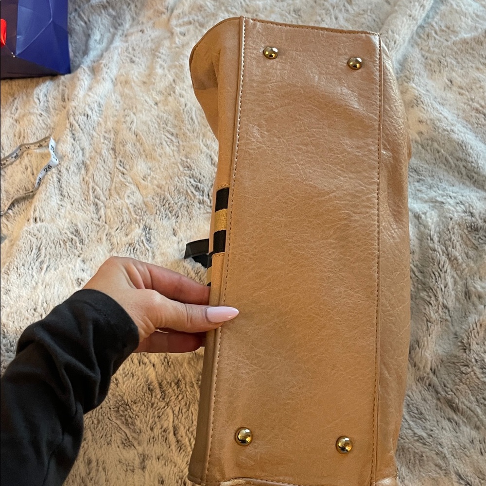 Moda Luxe purse - Picture 5 of 8